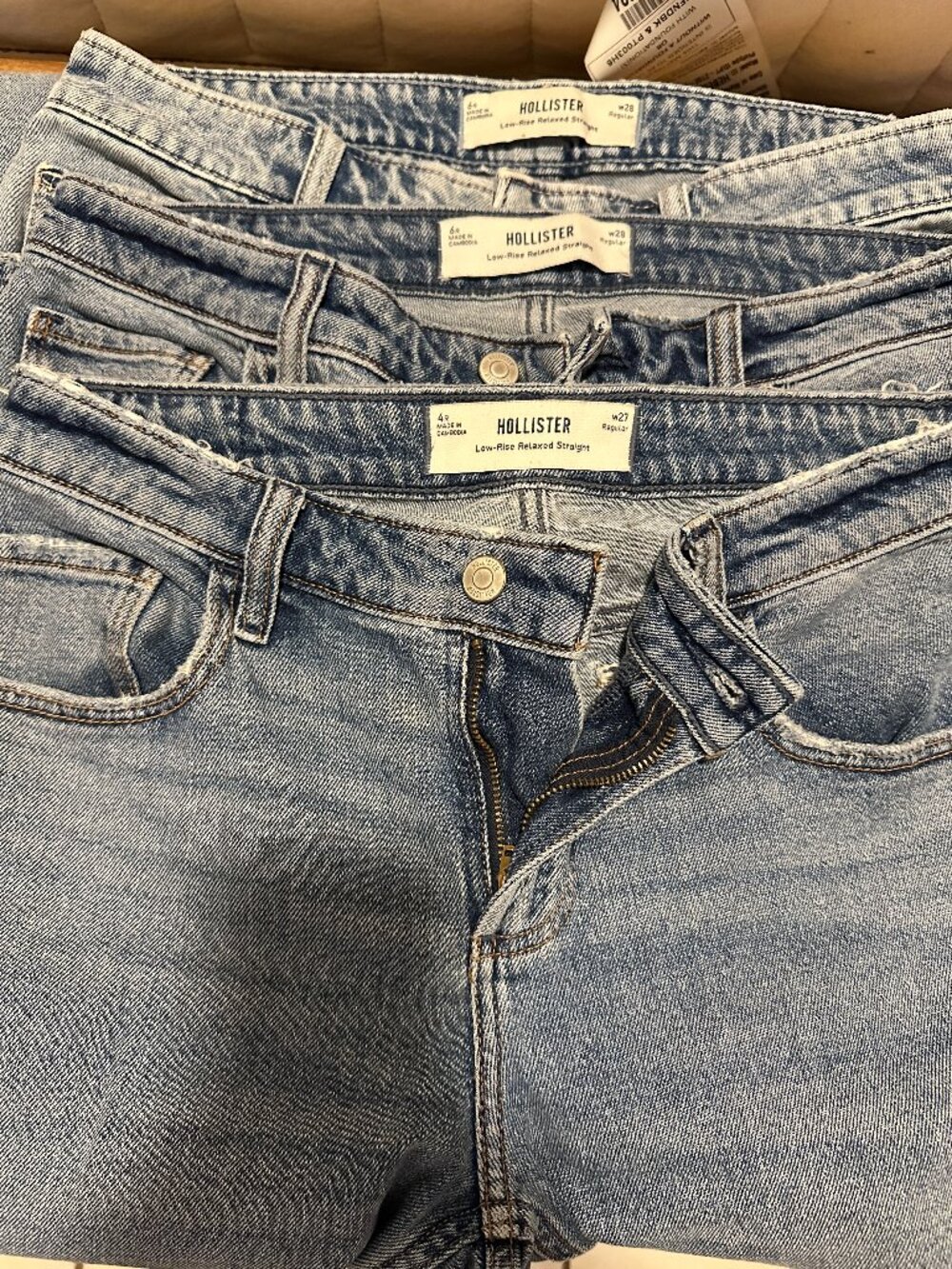 3 Hollister Low Rise Relaxed Straight Jeans Bundle Sizes 4 and 6